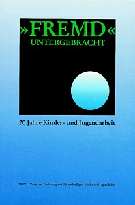 Buch "FREMD" UNTERGEBRACHT